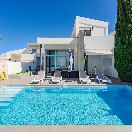 Вилла Caterina, Luxury With Heated Pool Ocean View In Adeje, Tenerife Адехе