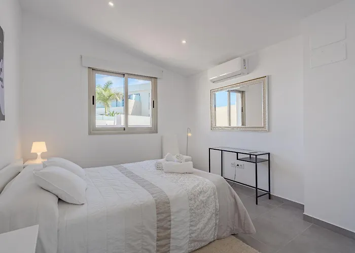 Caterina, Luxury With Heated Pool Ocean View In Adeje, Tenerife Villa *