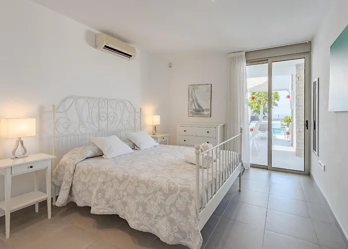 Caterina, Luxury With Heated Pool Ocean View In Adeje, Tenerife Villa Costa Adeje (Tenerife)