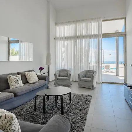 别墅 Caterina, Luxury With Heated Pool Ocean View In Adeje, Tenerife 阿德耶